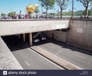 paris-france-may-6-2016-entrance-to-the-pont-de-lalma-tunnel-the-site-where-the-princess-diana-was-fatally-injured-MNDBYW.jpg